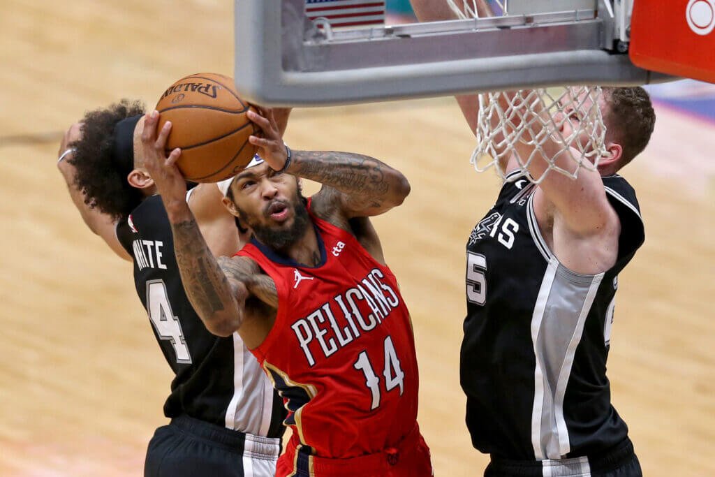 爱游戏APP-江苏队完胜鹈鹕，杜兰特点燃赛场