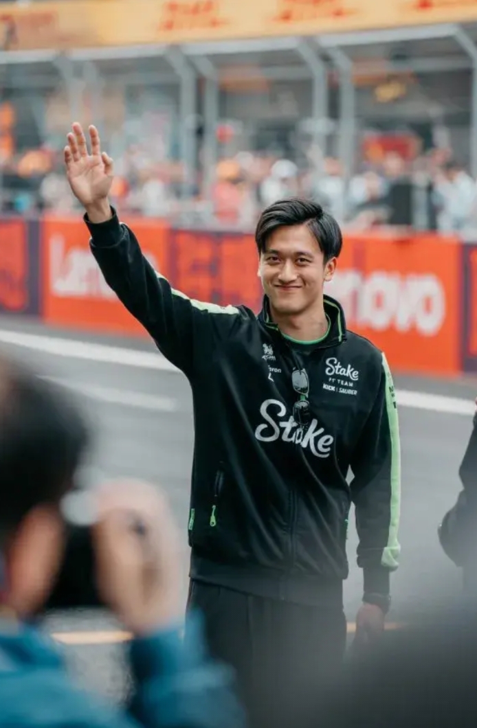 哈斯车队逆转索伯车队，周冠宇高光表现