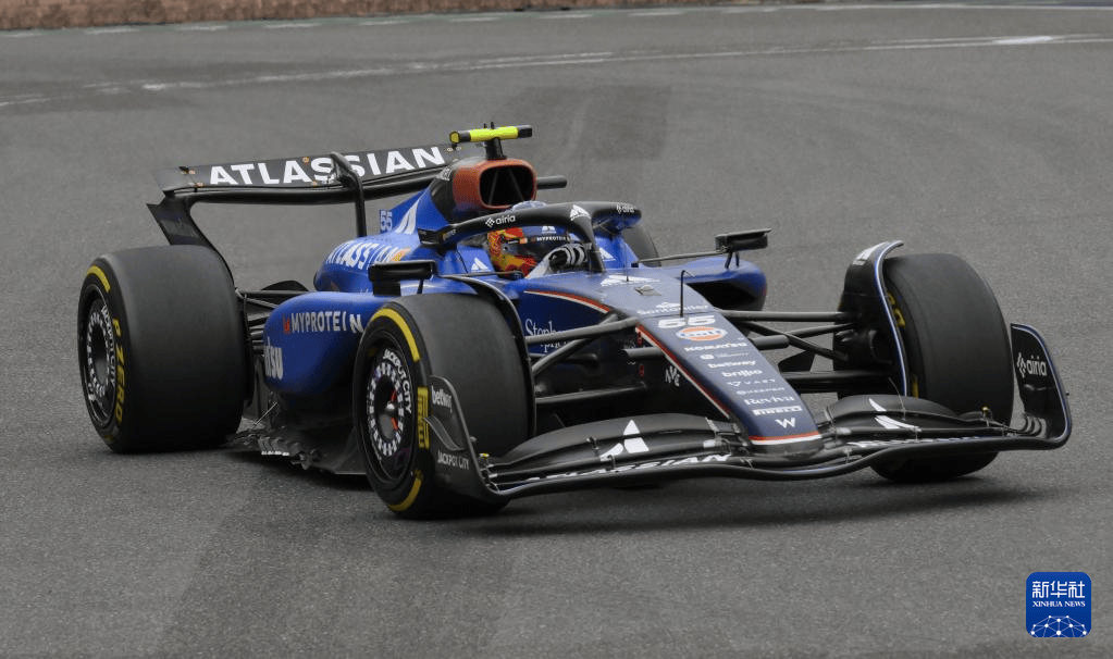 红牛二队鏖战梅赛德斯，维斯塔潘状态火热