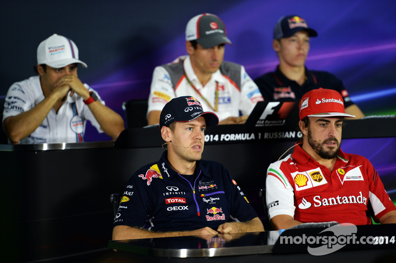 索伯车队翻盘威廉姆斯，阿隆索扛起全队