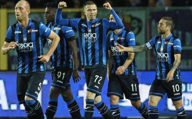 实力抗衡:两支劲旅的交锋引发无数期待 实力抗衡:两支劲旅的交锋引发无数期待