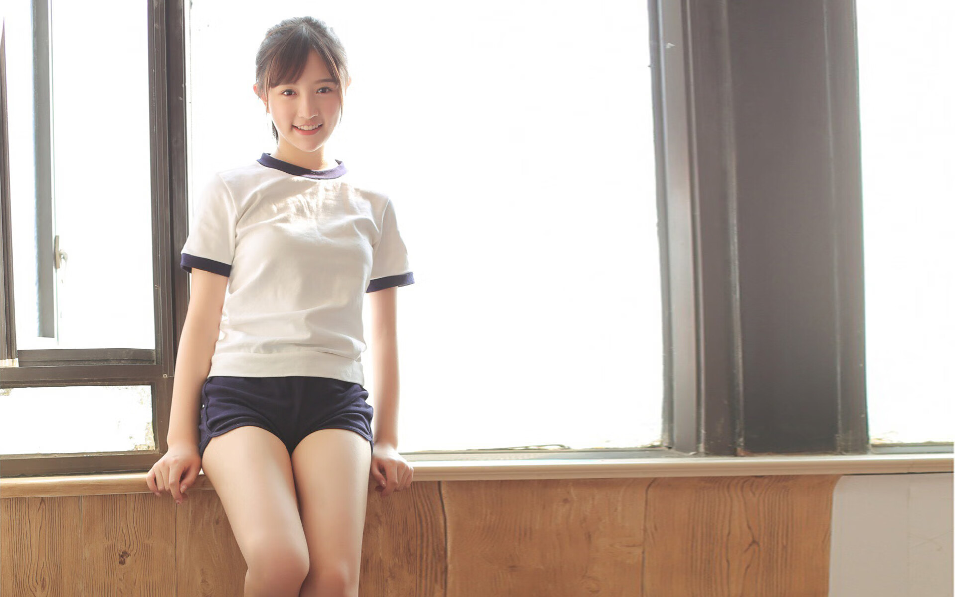 红色警告与银色曙光,汉密尔顿如何一肩扛起梅赛德斯的绝地反击