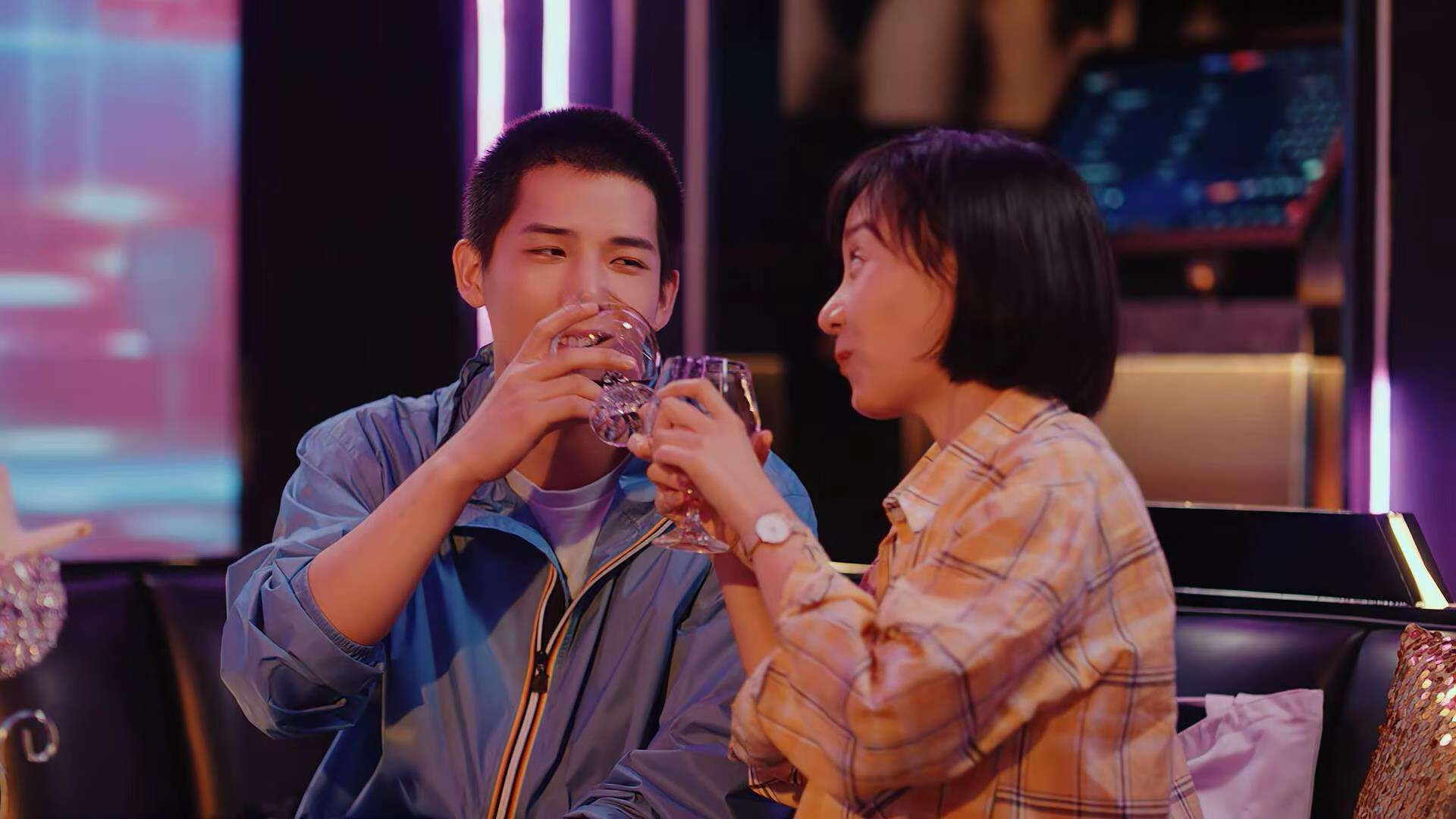 极速引擎与终极篮筐的对决，跨界体育的决胜时刻