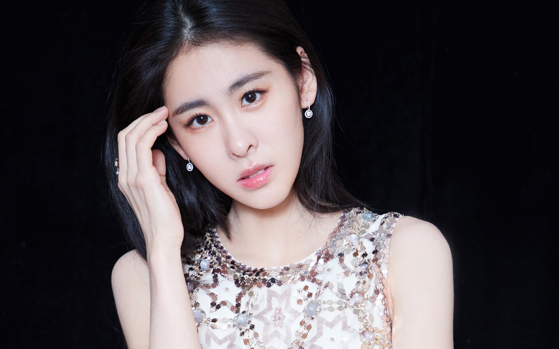 街道赛火箭,F1摩纳哥焦点战中,红牛车队如火箭打穿骑士防线