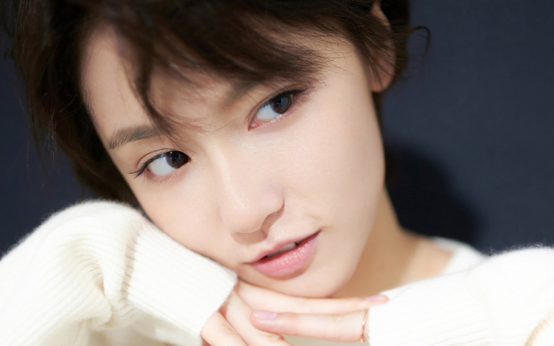 他不仅进球，更决定比赛的全部时空，姆巴佩如何用一次闪光诠释独一无二的球场掌控力