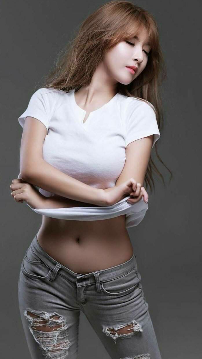 郁金香在终场哨前绽放,C罗的绝杀,让2026世界杯D组的夜晚燃烧成史诗